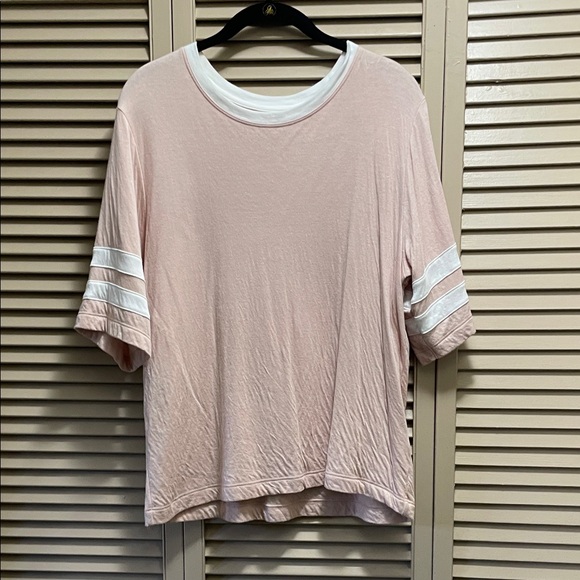 Faherty Tops - Faherty Light Pink and White Short Sleeve Tee